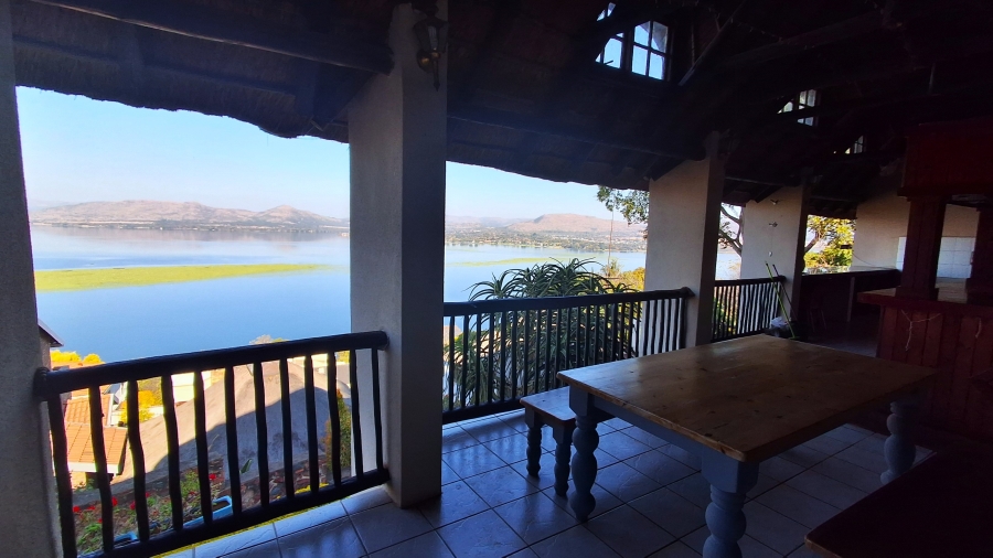 3 Bedroom Property for Sale in Kosmos North West